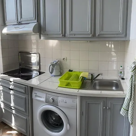 Brec Apartment